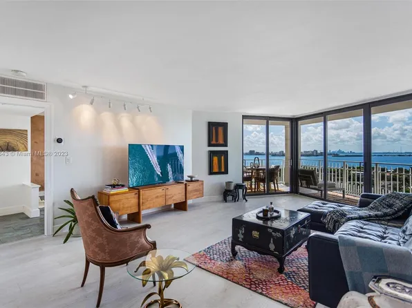 1000 Quayside Ter APT 1504, Miami, FL 33138