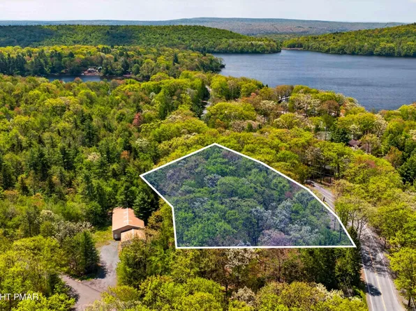 Lake Harmony Rd, Lake Harmony, PA 18624