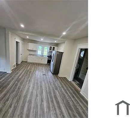 3 bed, $1,300 — Photo 3