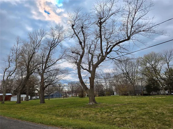 13007 Harrison Trl, Litchfield, IL 62056