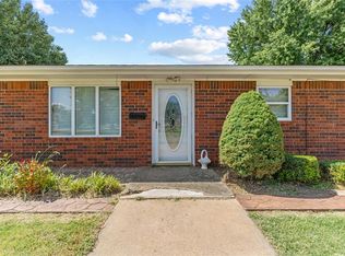 301 W Locust St, Fairview, OK 73737