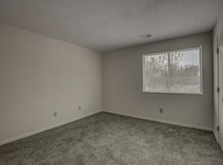 29 Rio Grande Cir APT 5, Florence, KY 41042