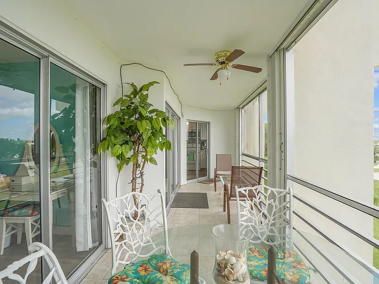 3959 Via Poinciana #503 — Photo 28
