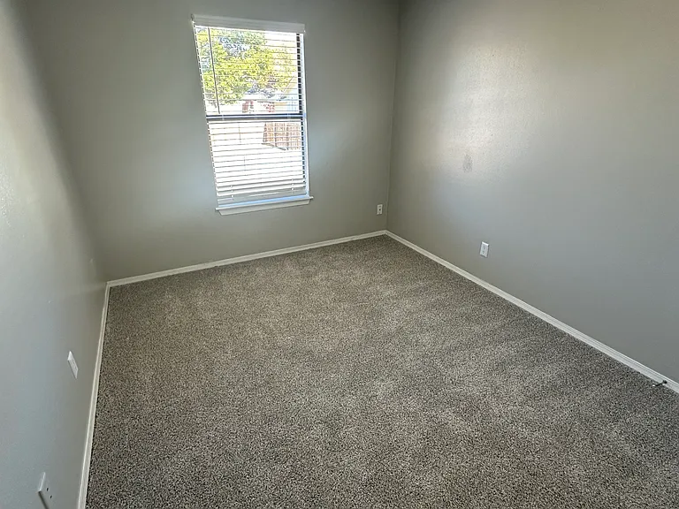 3438 W Harvard St — Photo 7
