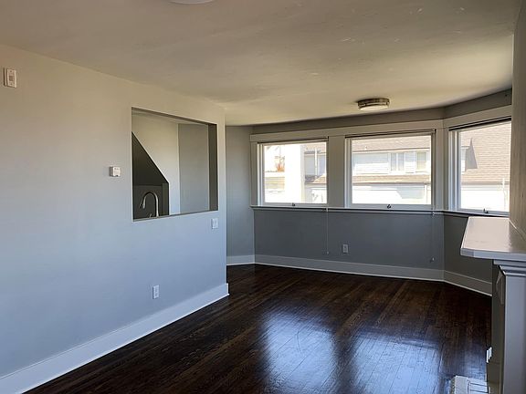 4th image of 2807 Steiner St #9