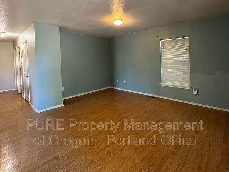 5628 N Harvard St — Photo 3