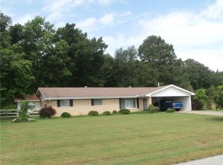 11371 E Applehill Rd, Prairie Grove, AR 72753