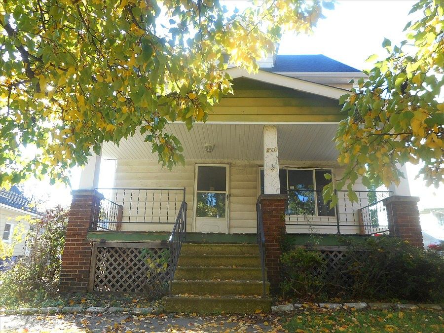 1st image of 2509 Roanoke Ave