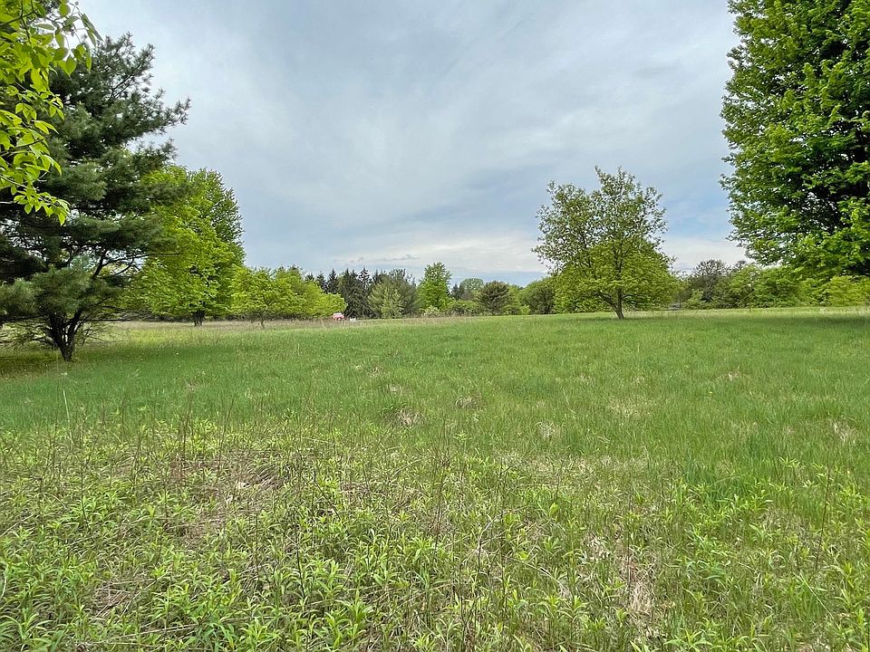 2nd image of LOT 8 E Redstone Ct