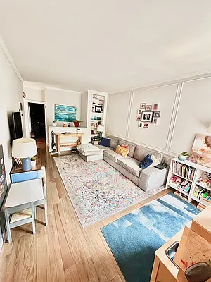 Rented by Voro, LLC | media 16