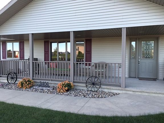 2nd image of 3404 Keokuk Ave