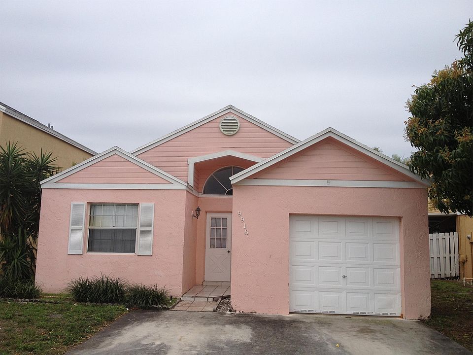 1st image of 9918 W Daffodil Ln