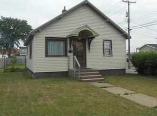 112 S 22nd St, Escanaba, MI 49829