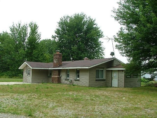 1st image of 3910 Dixon Ln