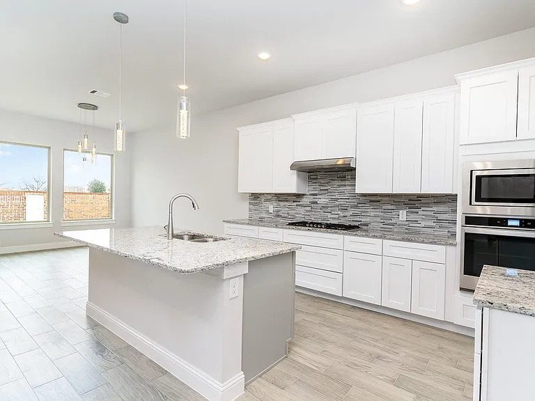 5209 Noble Ln — Photo 6