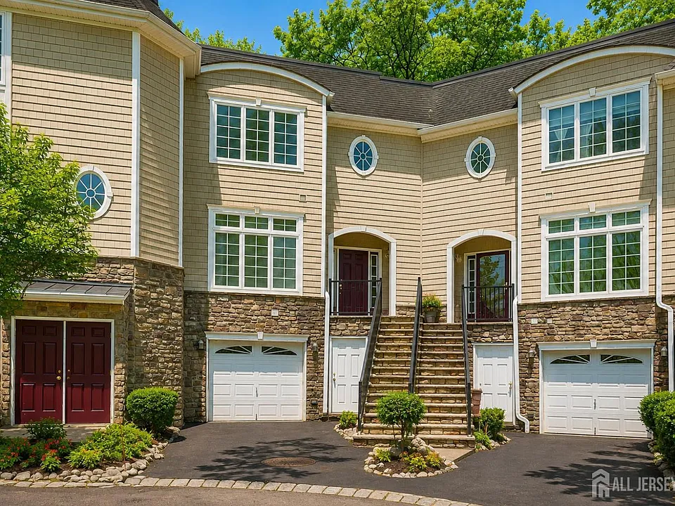 16 Jensen Ct