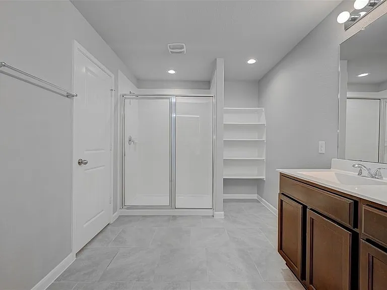 2206 Mirror Ridge Ct — Photo 25