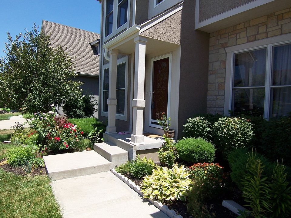 2nd image of 16283 S Parkwood St