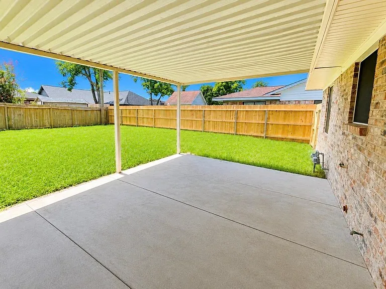 2806 Spa Dr — Photo 16