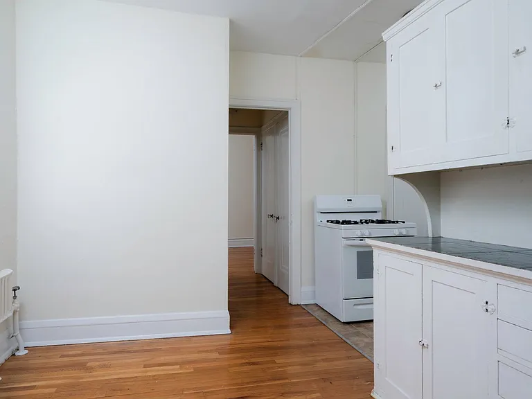 2222 Harriet Ave S — Photo 8