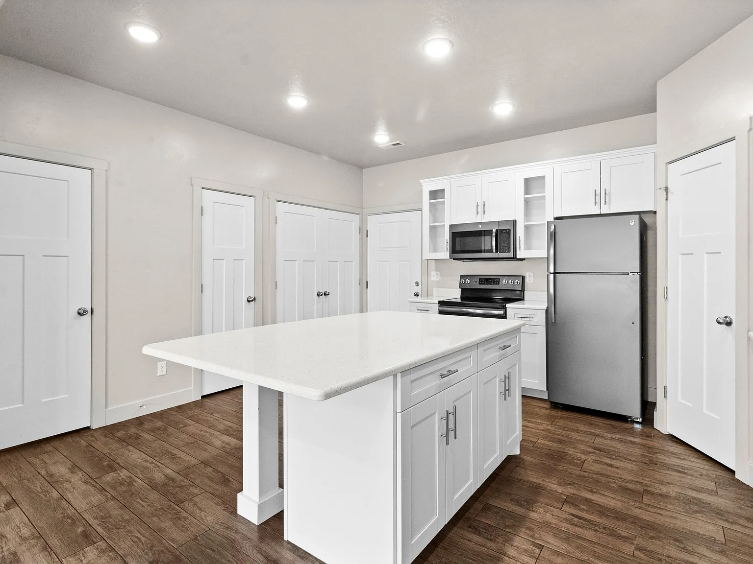 Greyhawk Townhomes — Photo 3