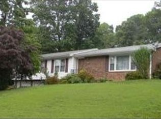 2610 Dovetail Cir, Roanoke, VA 24018