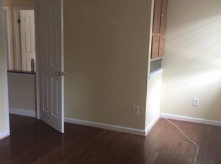 8288 Raindrop Way, Springfield, VA 22153