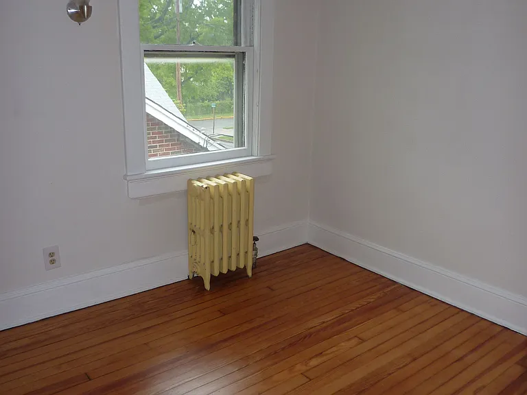 Highland Ave — Photo 5