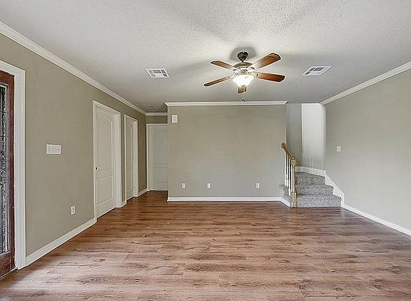 3rd image of 7818 Darleen Ct
