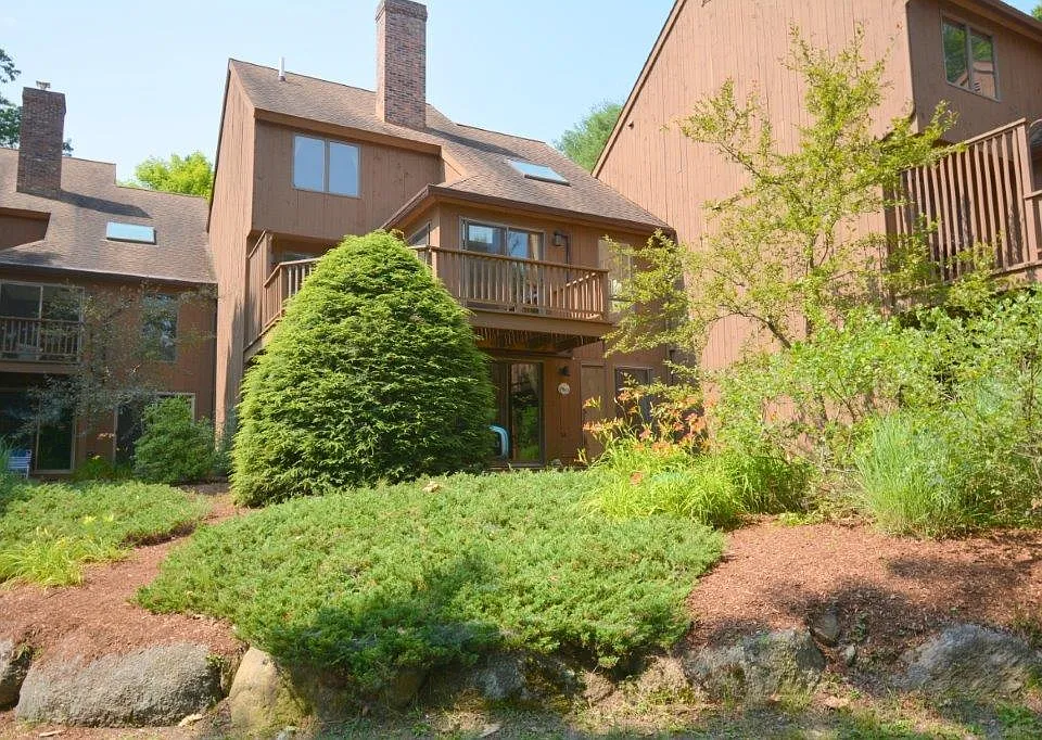 3 Lakeview Pl