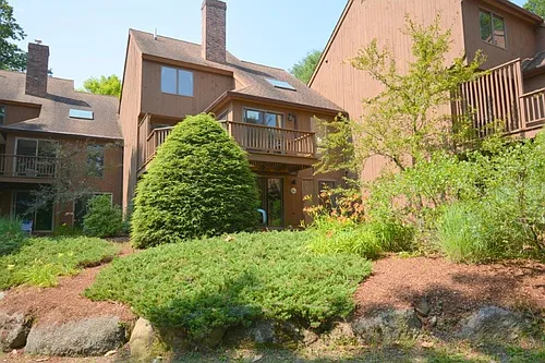 3 Lakeview Pl Photo 1