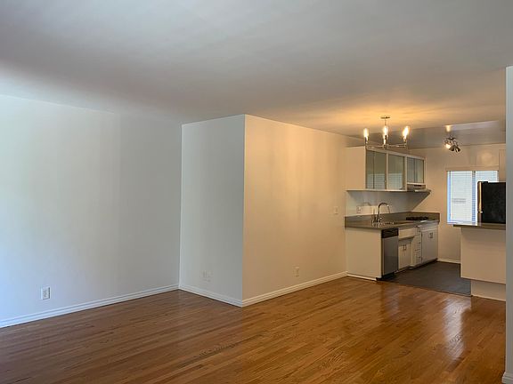 5th image of 1710 Camino Palmero St #10