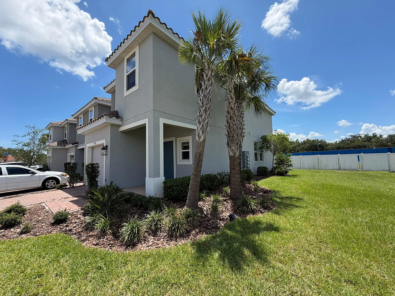 3 bed, 2.5 bath, 1552 sqft, $2,300 — Photo 4