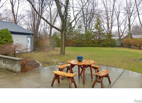 3rd image of 1185 Aline Dr