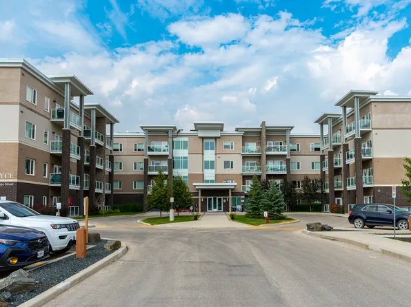 2390 McPhillips St #130, Winnipeg, MB R2V 5A3