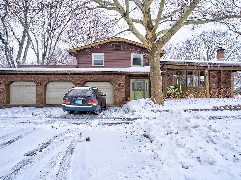 1st image of 294 Fairbanks Ave