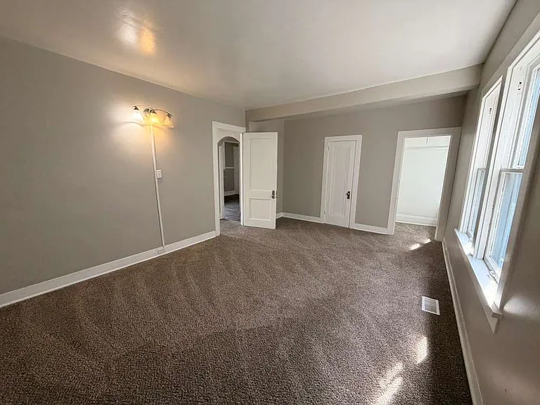 1063 Norwood Ave #1 — Photo 7