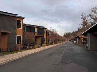 14 Mosier Creek Pl, Mosier, OR 97040