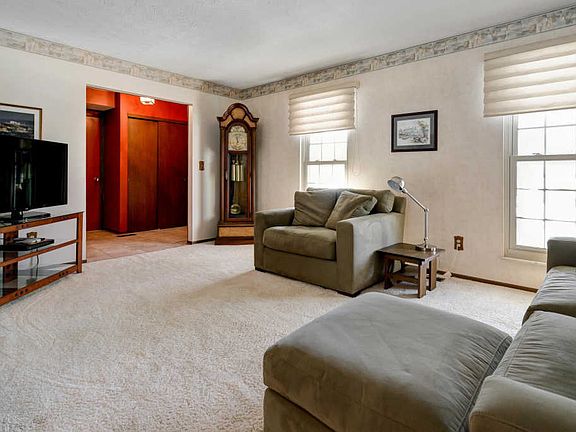 5th image of 3712 Creekridge Ct