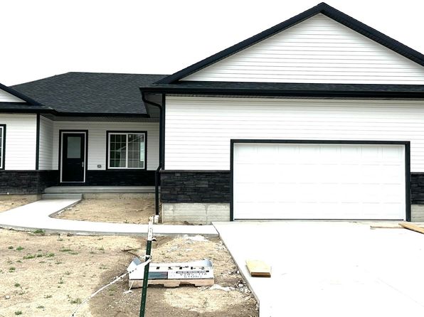 202 E 12th St, Davenport, NE 68335