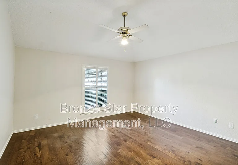4710 Fallon Pl — Photo 11