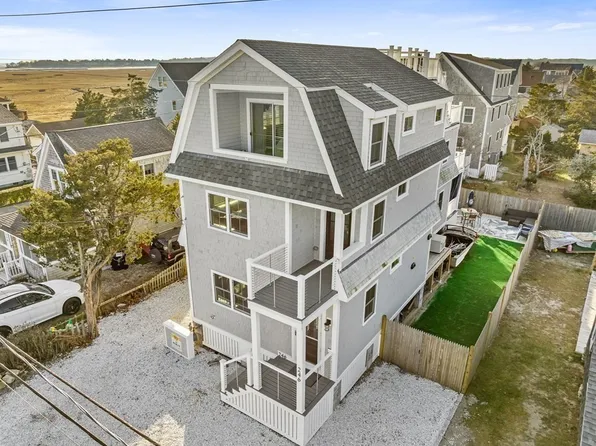 246 Gurnet Rd, Duxbury, MA 02332