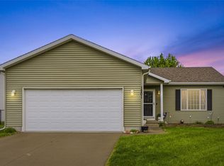1201 Michael St SE, Bondurant, IA 50035