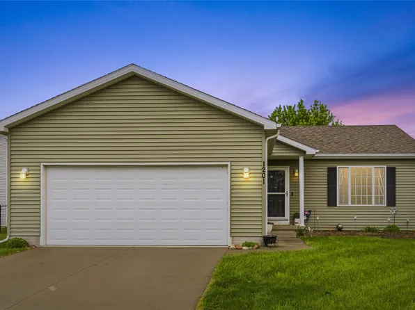 1201 Michael St SE, Bondurant, IA 50035