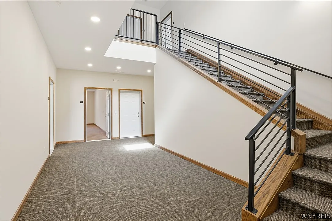 2 bed, 2.0 bath, 1094 sqft, $2,015 — Photo 3