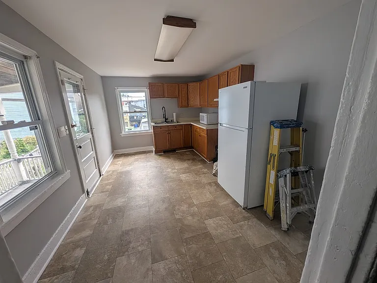 10 Randall St — Photo 2