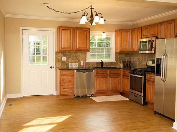 3rd image of 2908 Atoka Ln
