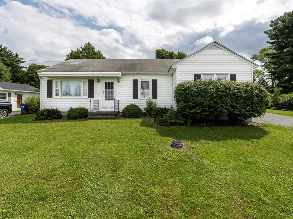 544 Hinsdale Rd, Camillus, NY 13031