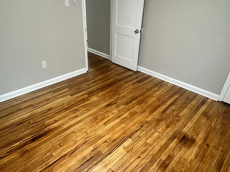 209 Gray St #B — Photo 8