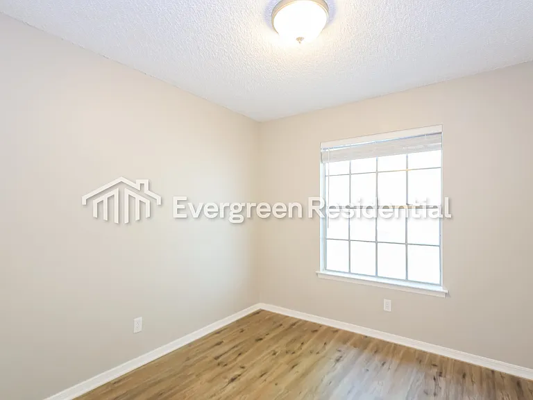 5930 Cliff Valley Dr — Photo 7